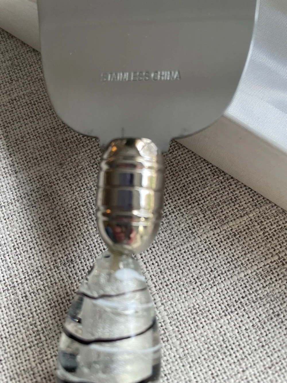 NWB. MURANO ART Deco Collection cake/ pie knife. O/S